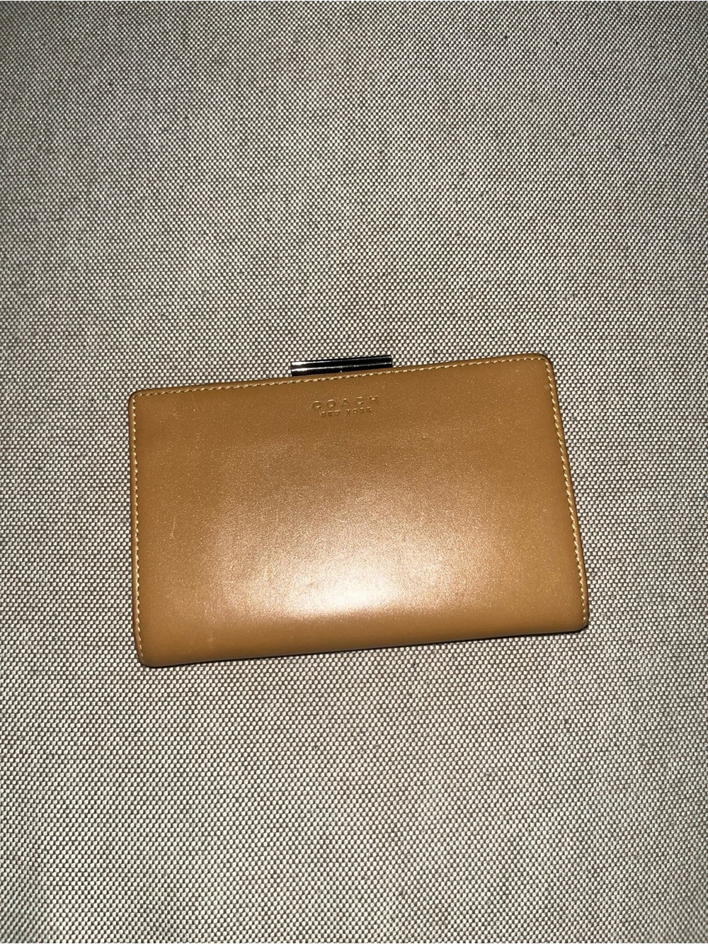 Vintage Y2K Coach Tan Leather Continental Wallet.